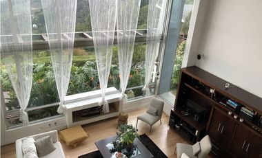 Casa Campestre Luxuri en via Palmas El Poblado  con vista a la Ciudad