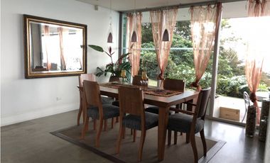 Casa Campestre Luxuri en via Palmas El Poblado  con vista a la Ciudad