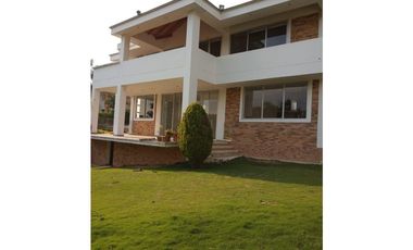 CASA CAMPESTRE ARRIENDO LA ALAMEDA
