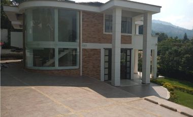 CASA CAMPESTRE ARRIENDO LA ALAMEDA