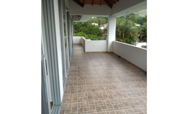 CASA CAMPESTRE ARRIENDO LA ALAMEDA