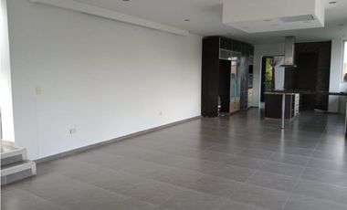 CASA CAMPESTRE ARRIENDO LA ALAMEDA