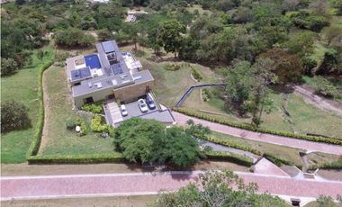 HERMOSA CASA PARA LA VENTA -  VILLETA - CUNDINAMARCA
