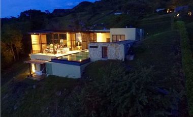 HERMOSA CASA PARA LA VENTA -  VILLETA - CUNDINAMARCA