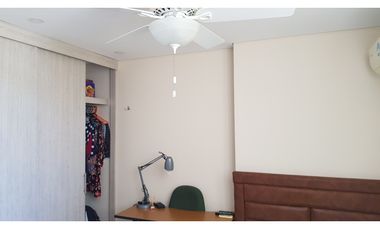 Apartamento con excelente vista cerca a Makro - 005