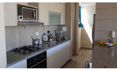Apartamento con excelente vista cerca a Makro - 005