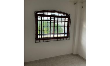 CASA DISPONIBLE EN VENTA