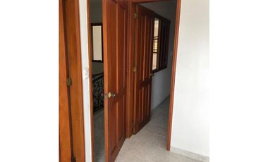 CASA DISPONIBLE EN VENTA