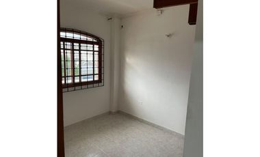 CASA DISPONIBLE EN VENTA