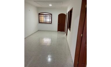 CASA DISPONIBLE EN VENTA