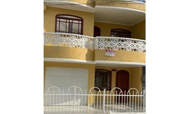 CASA DISPONIBLE EN VENTA