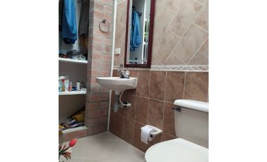 VENDO CASA CAMPESTRE MESITAS DEL COLEGIO