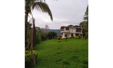 VENDO CASA CAMPESTRE MESITAS DEL COLEGIO