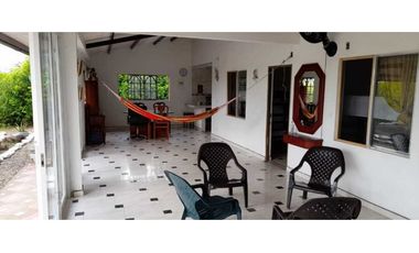 CASA CAMPESTRE CONJUNTO CERRADO