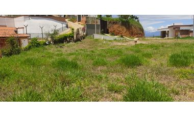 SE VENDEN O PERMUTAN LOTES EN GUADALQUIVIR  FLORIDABLANCA SANTANDER.