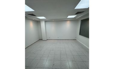 Oficina Consultorio en Marblella # 2131 oad