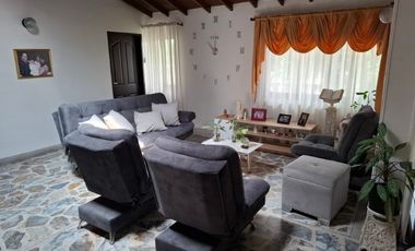 CASA EN VENTA UBICADA EN MEDELLIN SECTOR LA PALMA