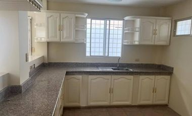 Casa en venta en Urbanización La Martina, Durán. RoxM
