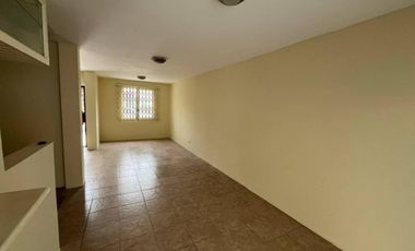 Casa en venta en Urbanización La Martina, Durán. RoxM