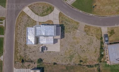 Casa en San Sebastián hermosa ubicación CON VISTA AL AGUA MB