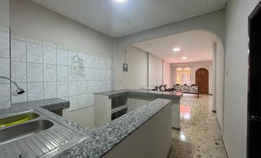 Venta de casa remodelada en Sauces 5, norte de Guayaquil GabR