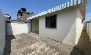 Venta de casa de una planta a pocas cuadras del Malecón, GabR
