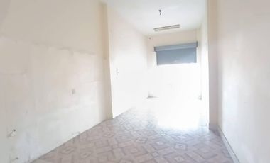 Local Comercial en Alquiler, Av 25 de Julio, GinS