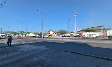 Local Comercial en Alquiler, Av 25 de Julio, GinS