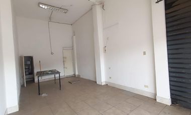 Local Comercial en  alquiler en Av. 25 de Julio, GinS
