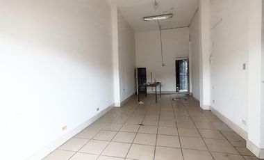 Local Comercial en  alquiler en Av. 25 de Julio, GinS