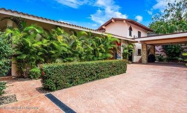 Villa Acuarela