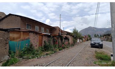 VENDO TERRENO 300M2 A PIE DE PISTA URUBAMBA CUSCO PERÚ