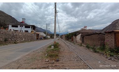 VENDO TERRENO 300M2 A PIE DE PISTA URUBAMBA CUSCO PERÚ