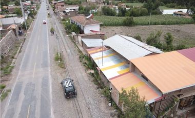 VENDO TERRENO 300M2 A PIE DE PISTA URUBAMBA CUSCO PERÚ