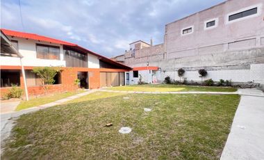 Carcelén, Casa Comercial en Renta, 325m2, 10 Ambientes