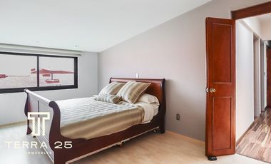 CASA EN VENTA EN LOMAS DE TARANGO