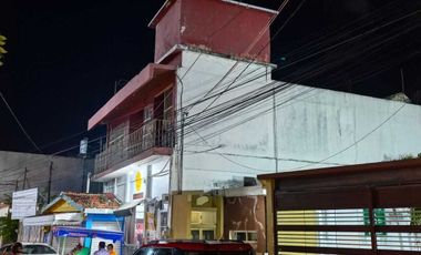 SE VENDE EDIFICIO CON LOCAL COMERCIAL Y DEPARTAMENTO