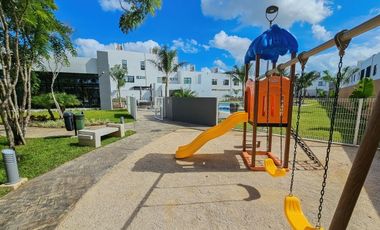 Casa · 3 Recámaras · Avenida Huayacan · Amenidades · Casa Club · SYB
