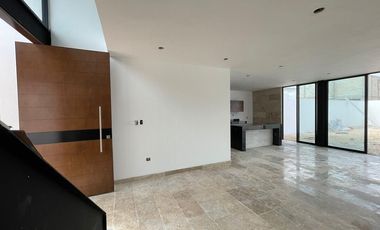 Exclusiva casa en venta en privada residencial zona de Tamanché.