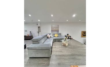 Vendo Casa Remodelada Loma Tesoro