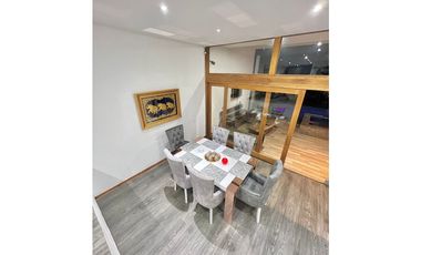 Vendo Casa Remodelada Loma Tesoro