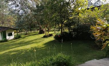 Venta de Excelente Terreno  y casa en la Via Carabanchel el Retiro