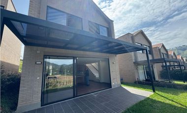 Casa para Arriendo en El Retiro