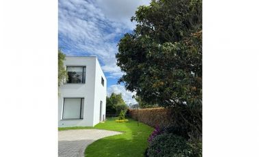 VENTA/ARRIENDO, LINDA CASA SAN SIMON
