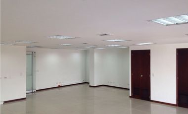 OFICINA EN VENTA SECTOR LAURELES