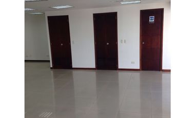 OFICINA EN VENTA SECTOR LAURELES