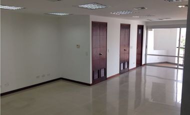OFICINA EN VENTA SECTOR LAURELES