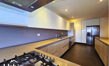Apartamento de 345m en Arriendo en Rosales