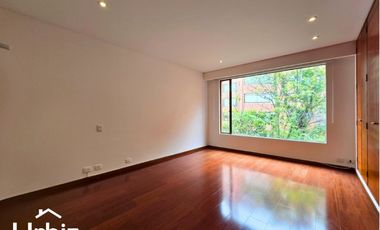 Apartamento de 345m en Arriendo en Rosales
