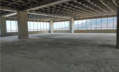 Se arrienda local comercial en Medellín, sector Buenos Aires